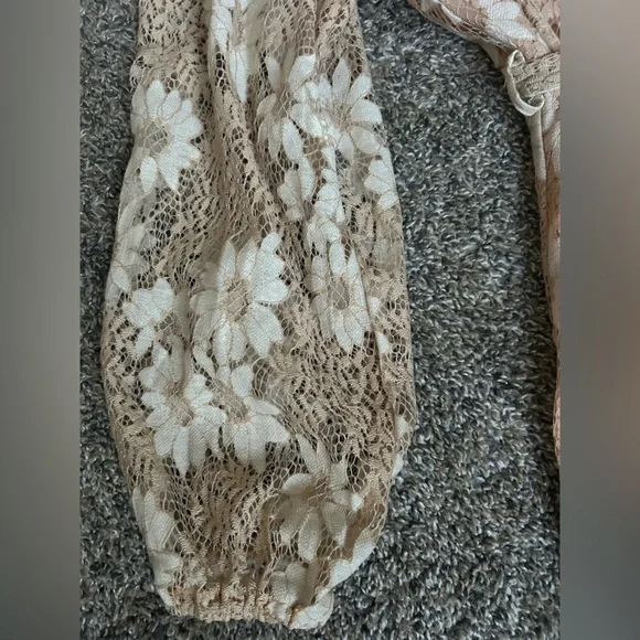 CUPSHE NWT Peach/Cream Floral Lace Faux Wrap size Large - Picture 7 of 11